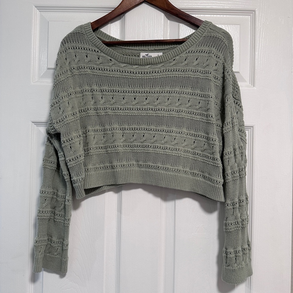 Hollister Olive Green Off the shoulder sweater small